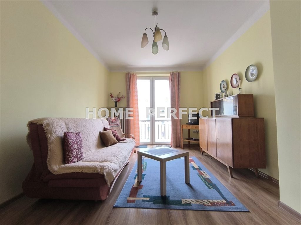 Przestronne 49 m2 z balkonem i piwnicą, po remoncie Kielce, Sady  49m2 Foto 1