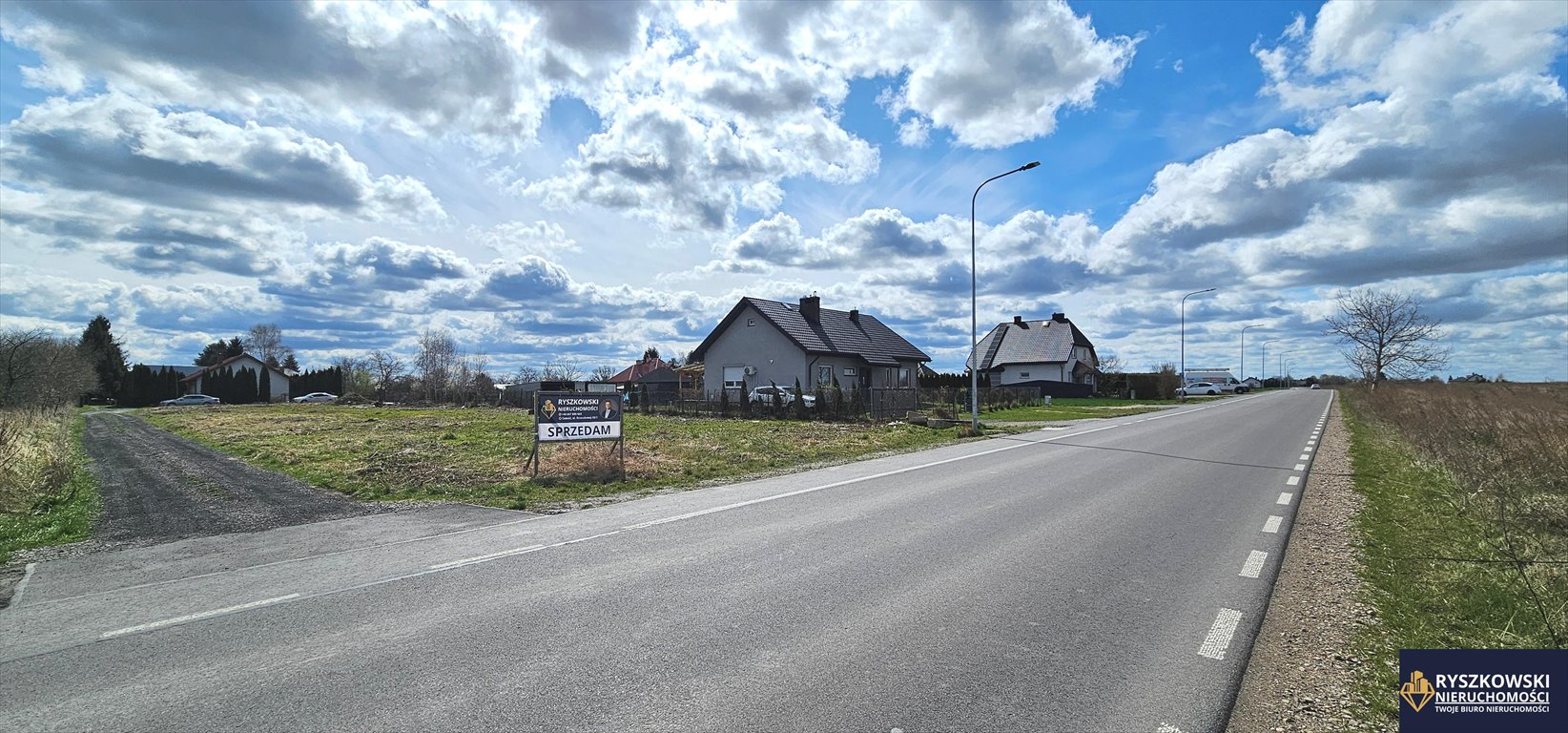 Działki pod dom i inwestycję, 933 m2, spokojna okolica Zamość  933m2 Foto 1