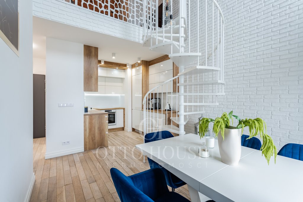 Sprzedam dwupoziomowe mieszkanie 68 m² z balkonami w Gnieźnie Gniezno, Elizy Orzeszkowej  68m2 Foto 1