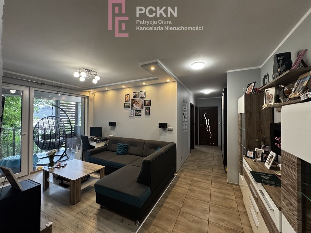 Mieszkanie trzypokojowe na sprzedaż Opole, Czarnowąsy  56m2 Foto 1