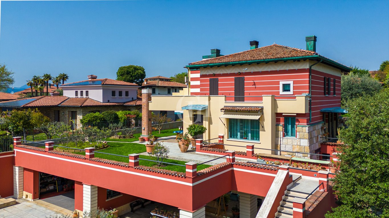 Luksusowa willa w sercu Franciacorty z windą i ogrodem Włochy, Erbusco  500m2 Foto 1