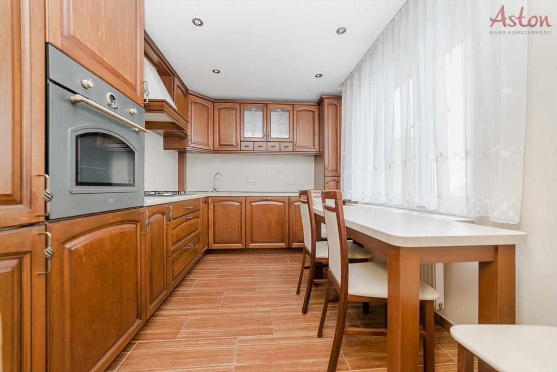 Przestronne 3-pokoje na ostatnim piętrze z panoramicznym widokiem Katowice, os. Paderewskiego  67m2 Foto 1