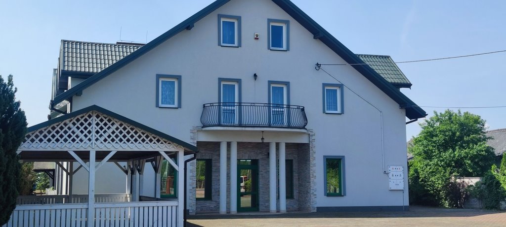 Kompleks 1406 m² z domem weselnym i możliwością rozbudowy Wiejca  1 406m2 Foto 1