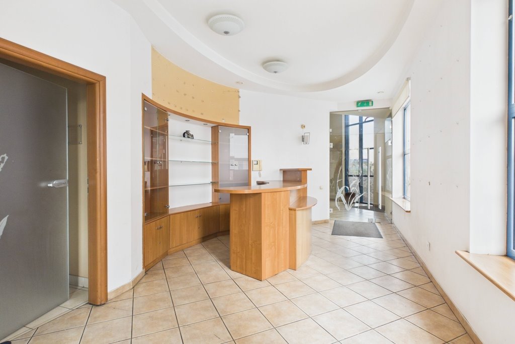 Polecam funkcjonalny lokal 195 m² w Łodzi z 7 gabinetami Łódź, Widzew, ks. Zdzisława Wujaka  195m2 Foto 1