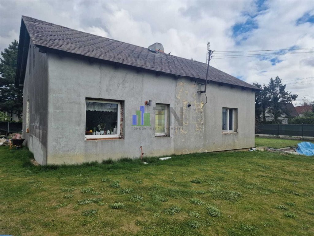 Urokliwy dom przedwojenny 150 m2 z kominkiem i strychem Kiełczów  150m2 Foto 1