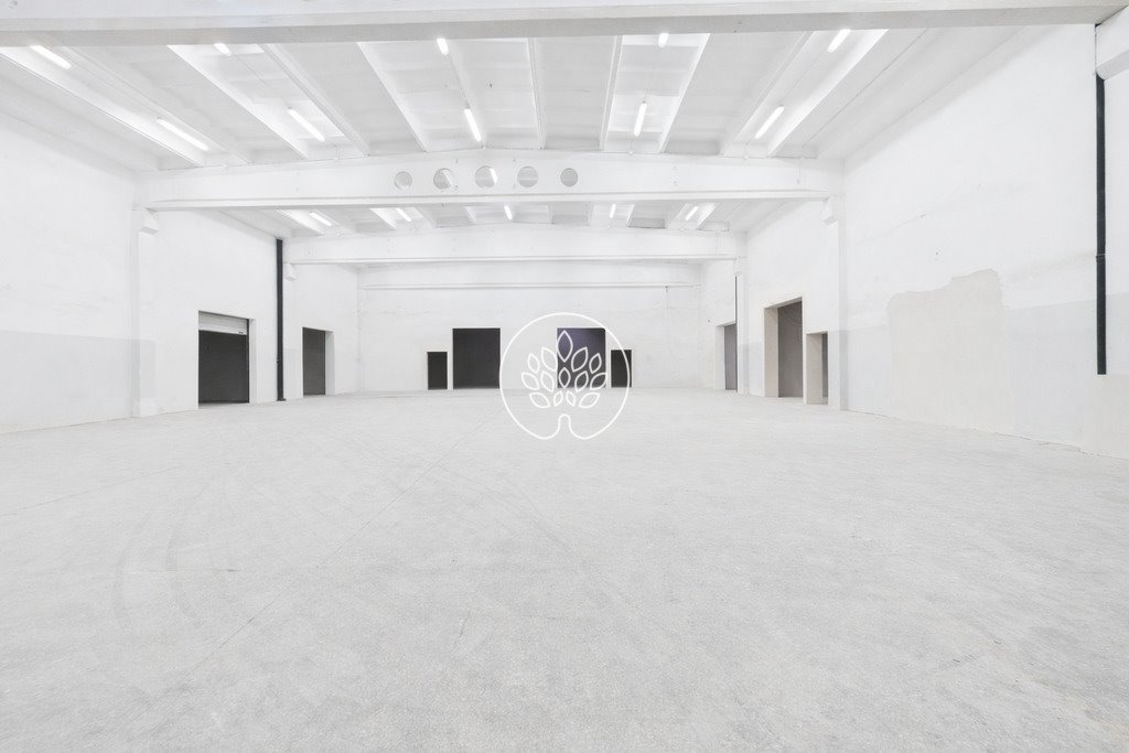 Magazyn 4 237 m² z wysoką nośnością i monitoringiem Warszawa  4 237m2 Foto 1