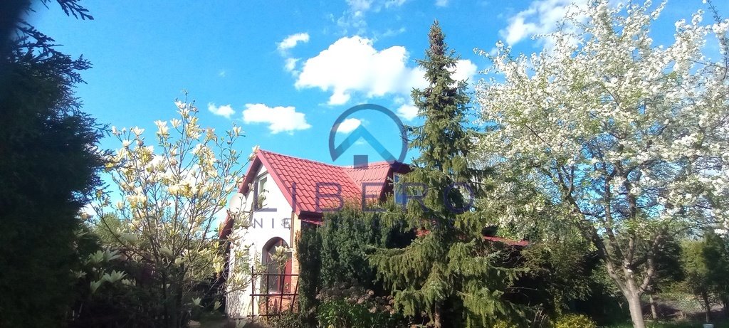 Dom na sprzedaż Wołomin, 1 Maja  28m2 Foto 1