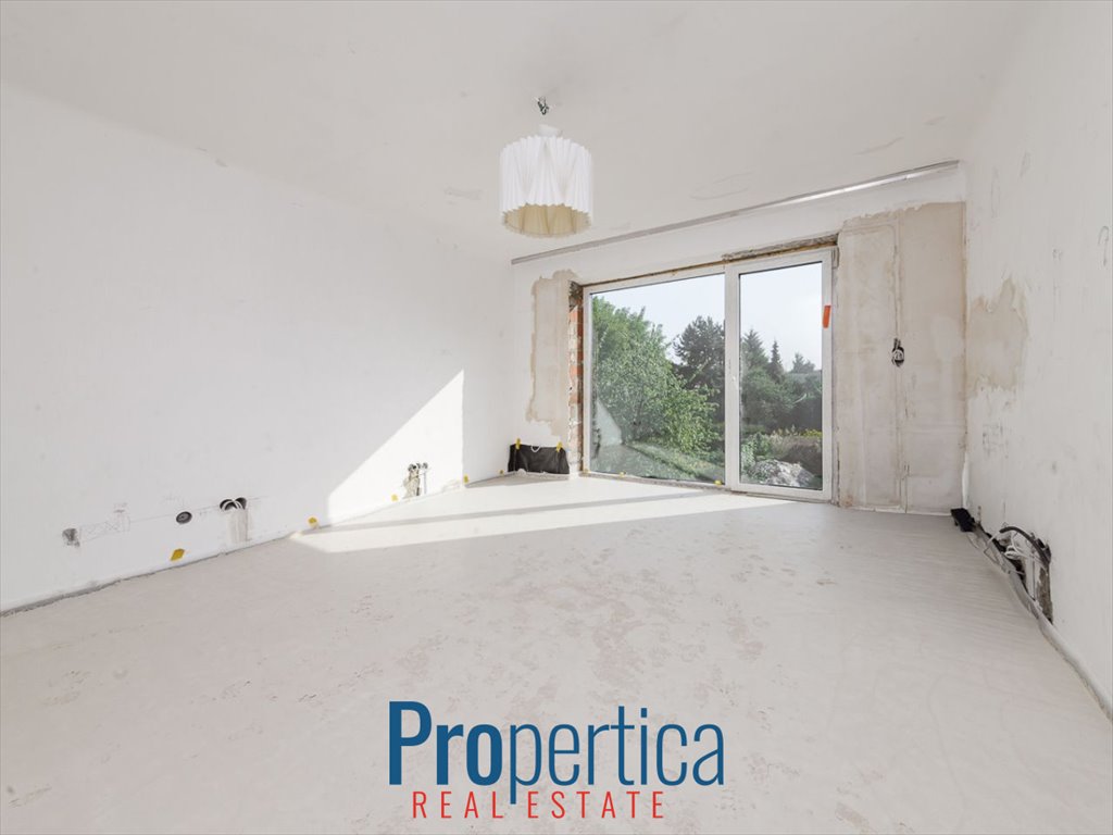 Polecam przestronny dom 169 m² z możliwością aranżacji, dwa budynki, Włochy Warszawa, Włochy, ks. Juliana Chrościckiego  169m2 Foto 1