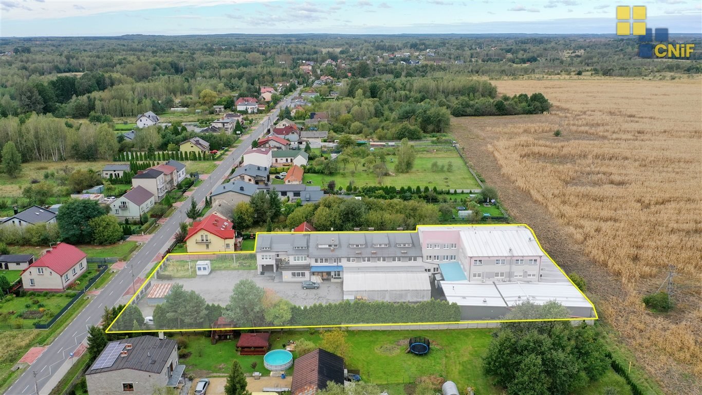 Lokal użytkowy na sprzedaż Poczesna  2 000m2 Foto 3