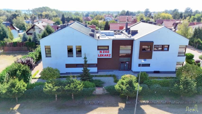 Wynajem obiektu medycznego 880 m2 z adaptacją na różne działalności Wolsztyn, Poniatowskiego  880m2 Foto 1