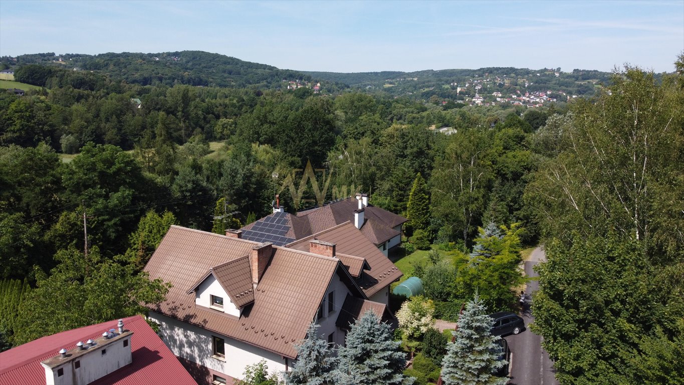 Wyjątkowy dom z widokiem na las i rzekę, 351 m2, garaż Łowczówek  180m2 Foto 1