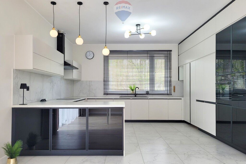 Nowoczesny dom 5 pokoi, 168 m2, garaż, blisko Warszawy Adamowizna, Borsucza  208m2 Foto 1