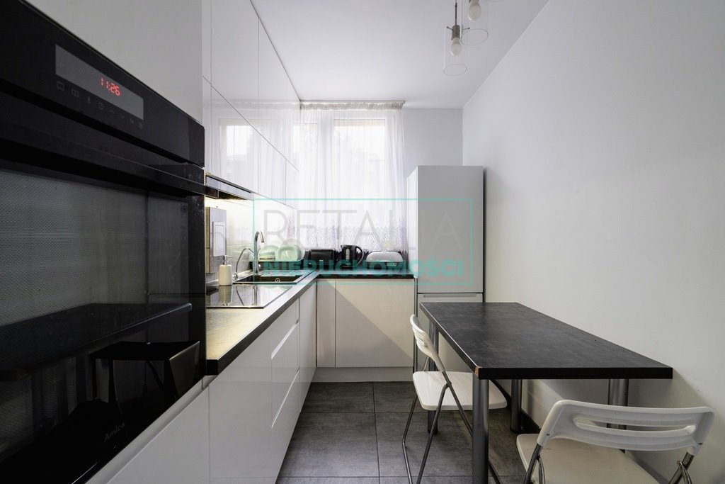 Mieszkanie trzypokojowe na sprzedaż Brwinów  47m2 Foto 1