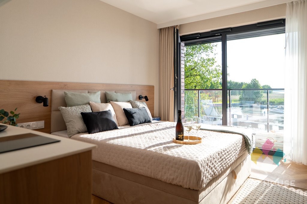 Apartament nad jeziorem w Port 69 – 48 m2, plaża, marina Ogonki, Sztynorcka  48m2 Foto 1