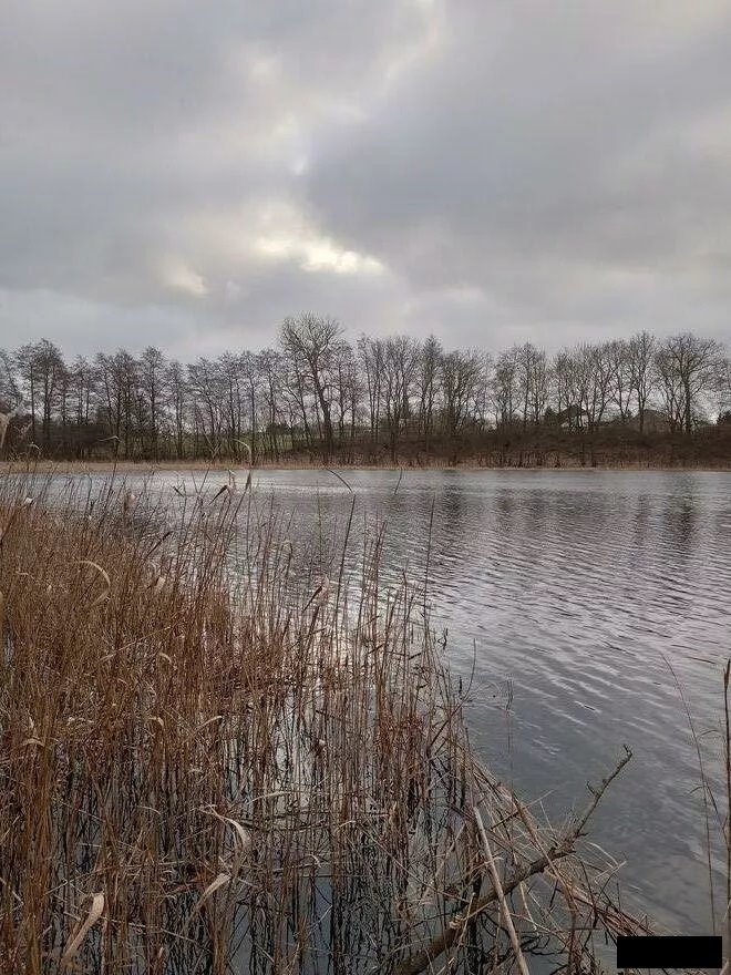 Sprzedam działkę 1080 m² nad jeziorem Warchlino w spokojnej okolicy Warchlino  1 080m2 Foto 1