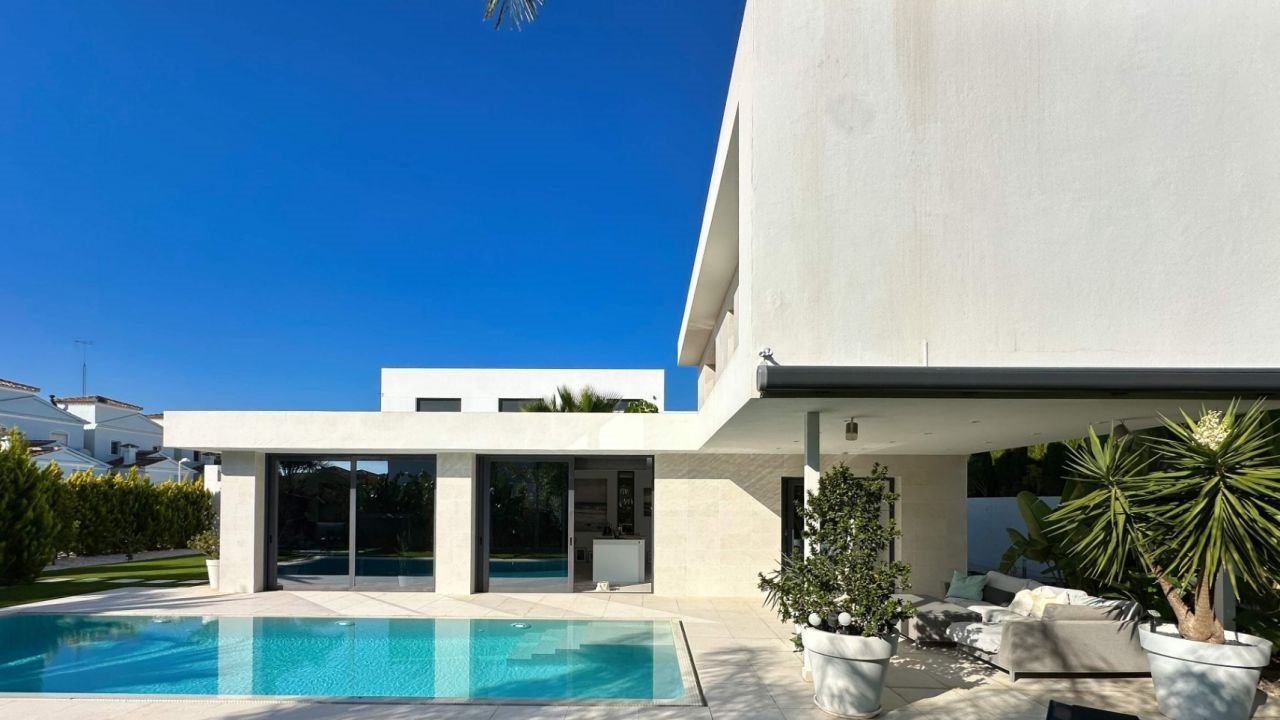 Dom na sprzedaż Hiszpania, Calp  141m2 Foto 1