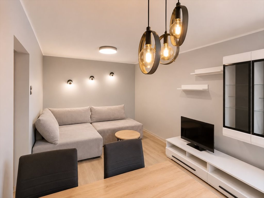 Sprzedam funkcjonalne 2-pokojowe mieszkanie 39 m² z dużym balkonem Ruda Śląska, Bykowina  39m2 Foto 1
