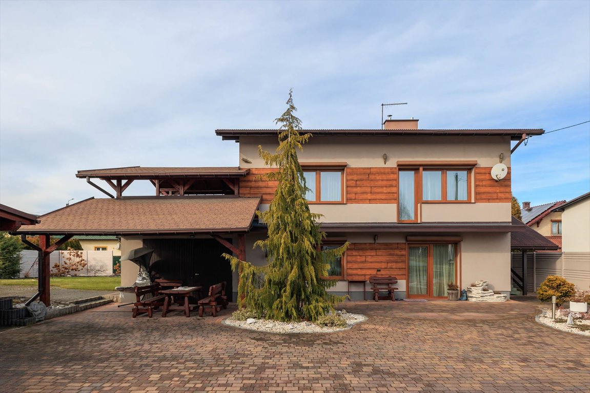 Polecam przestronny dom 172 m² z ogrodem w Czechowicach-Dziedzicach Czechowice-Dziedzice, Pasieki  172m2 Foto 1