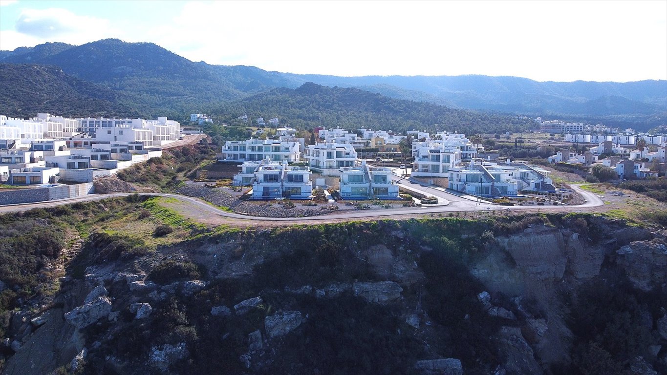 Luksusowy apartament z basenem i SPA nad morzem Cypr, Bahçeli, Bahçeli, Girne, Cypr Północny  165m2 Foto 1