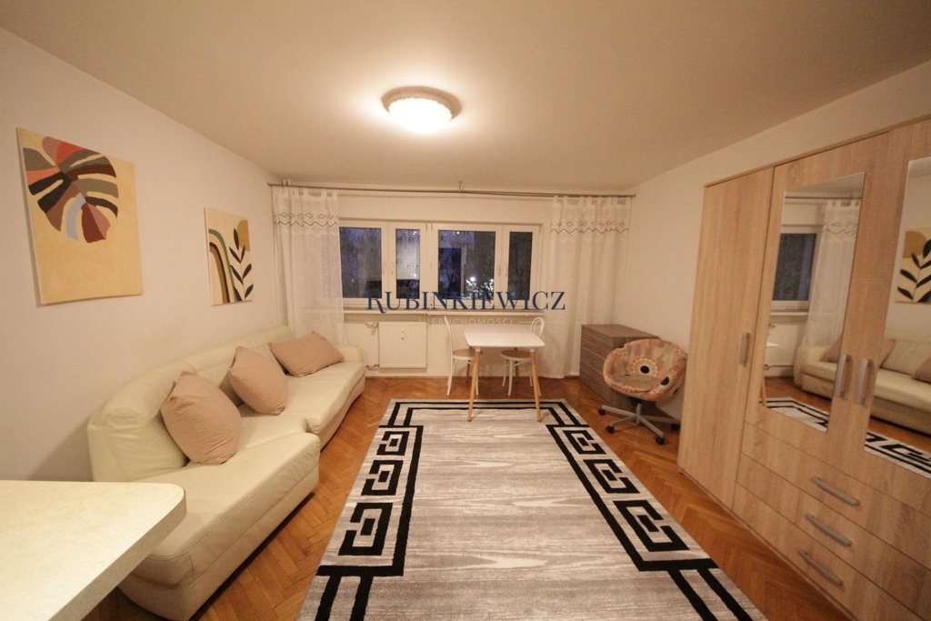 Kawalerka na wynajem Warszawa, Śródmieście, Chmielna  28m2 Foto 1