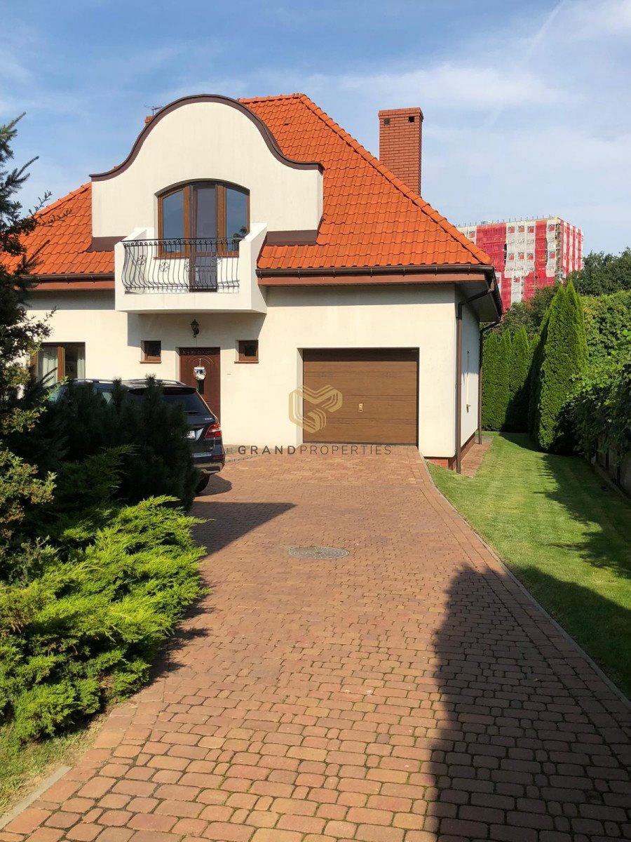 Przestronny dom 200 m² z garażem i ogrodem w Warszawie Warszawa, Targówek Bródno, Ostródzka  200m2 Foto 1