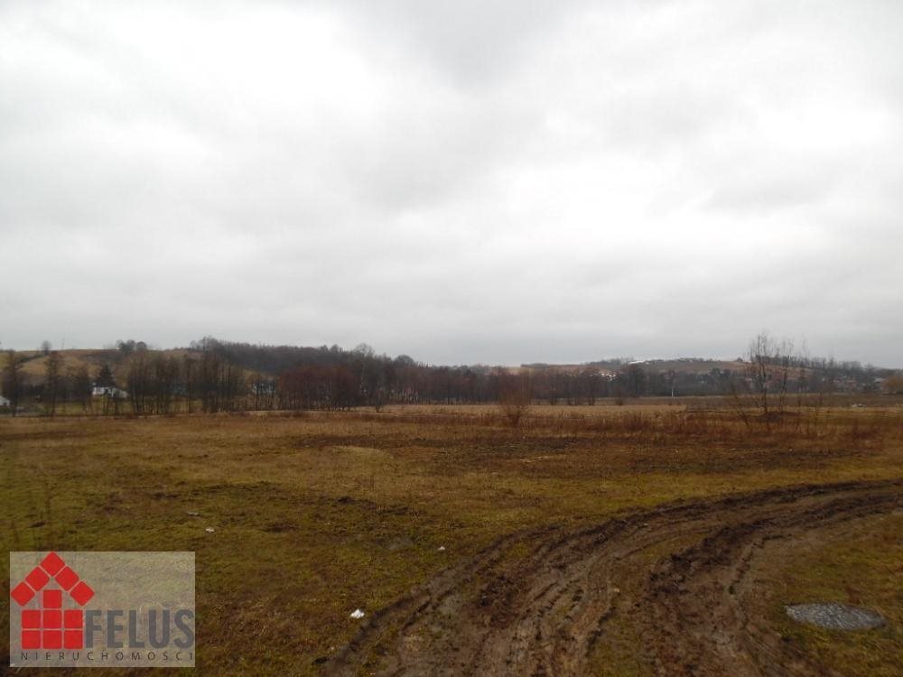 Widokowa działka budowlana 1947 m2 z mediami i dobrą komunikacją Młodziejowice  1 947m2 Foto 1