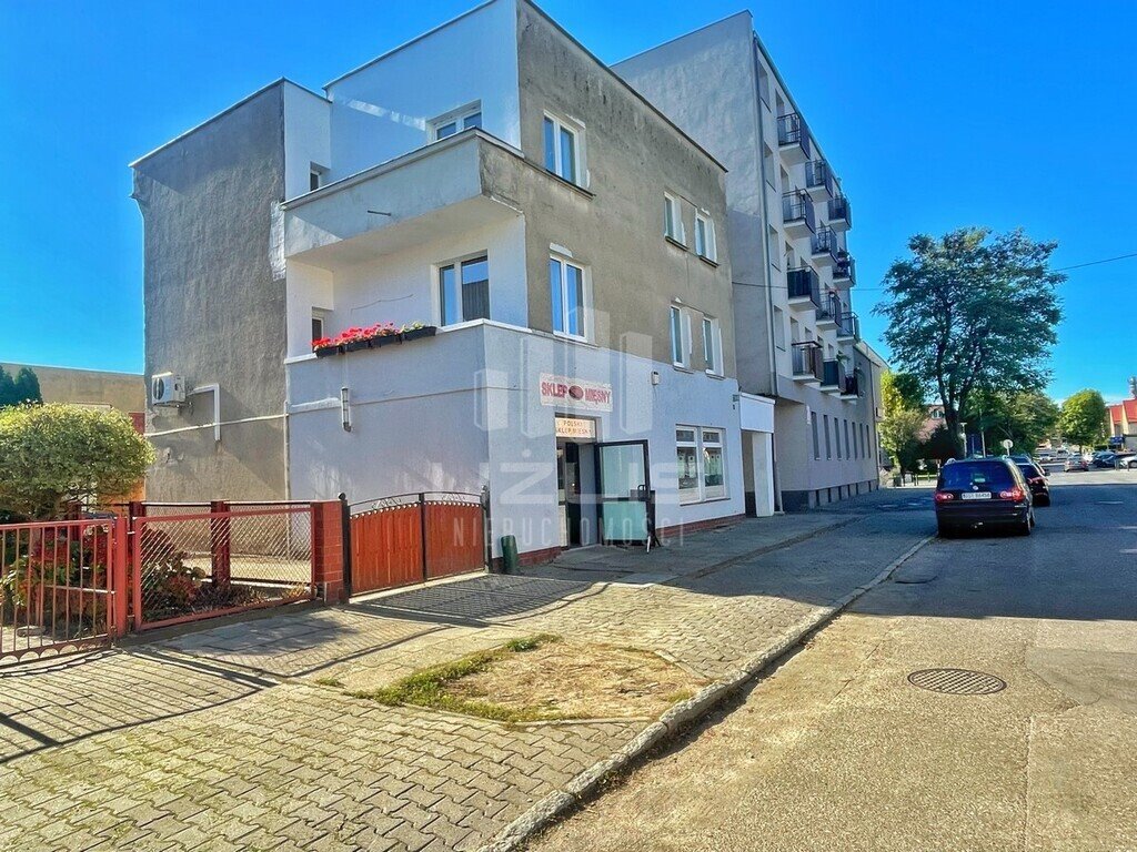 Na sprzedaż przestronny lokal usługowy 110 m² z magazynem i parkingiem Starogard Gdański, Grunwaldzka  110m2 Foto 1