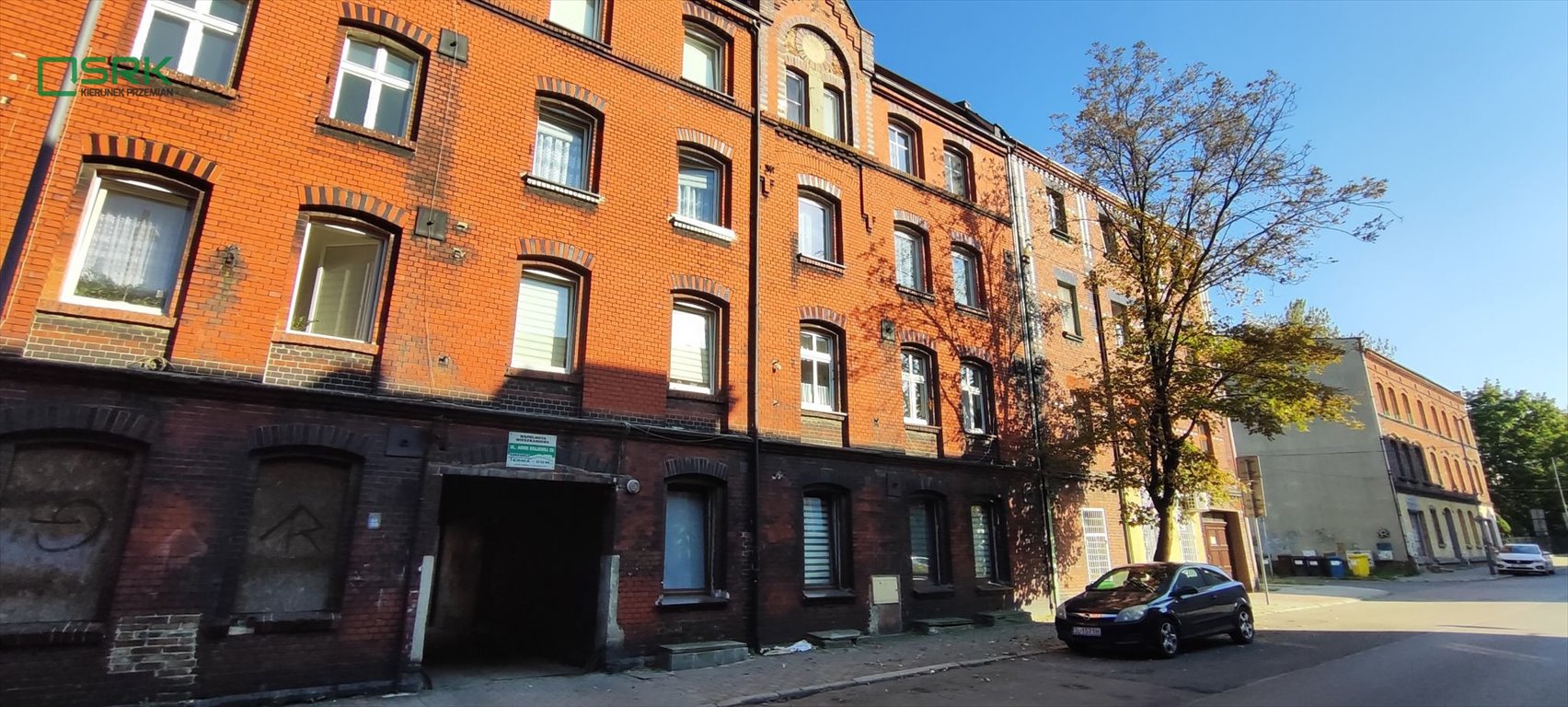 Kawalerka na sprzedaż Bytom, Armii Krajowej 28  32m2 Foto 1