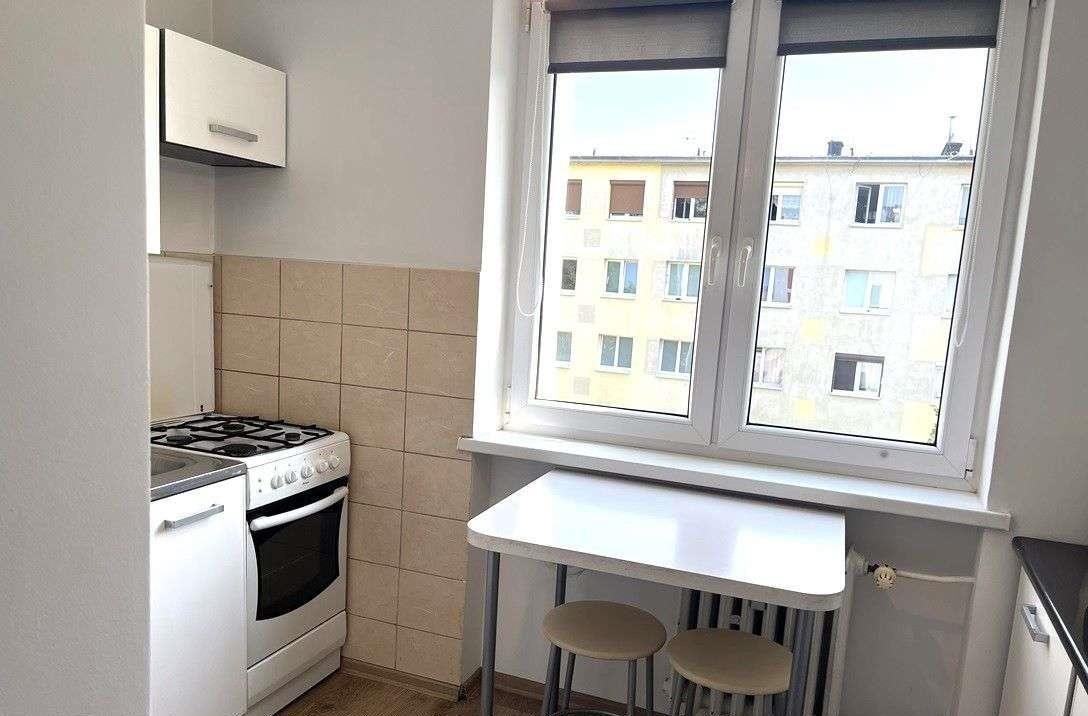 Mieszkanie dwupokojowe na wynajem Leszno, Sikorskiego  42m2 Foto 6