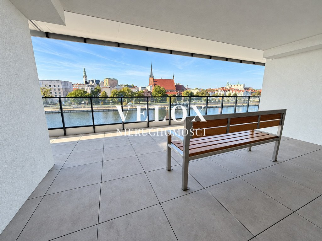 Widok na Odrę z balkonu - 31,95 m² w Szczecinie. Szczecin, Śródmieście, Zielonego Mostu  32m2 Foto 1
