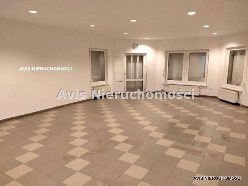 Lokal użytkowy 103 m2 z parkingiem i patio w Świdnicy Świdnica  103m2 Foto 1