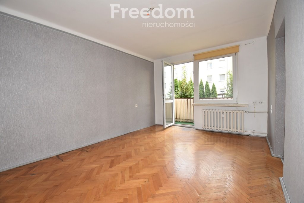 Mieszkanie trzypokojowe na sprzedaż Krapkowice, Otmęt, Kilińskiego  55m2 Foto 1