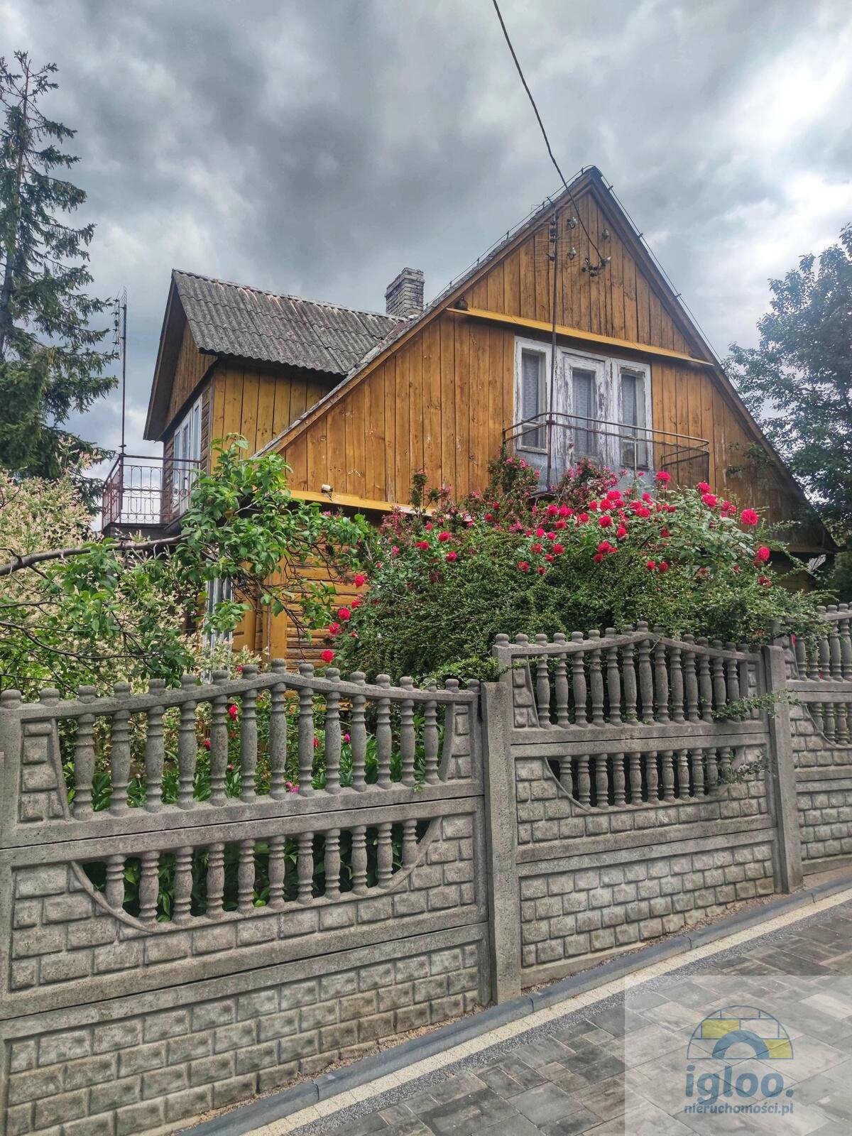 Dom 120 m2 z dwoma budynkami gospodarcymi, blisko rynku Bodzentyn  120m2 Foto 1