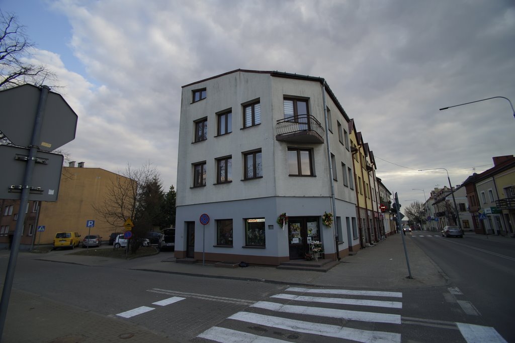 Kamienica 250 m2 w centrum Włodawy z potencjałem inwestycyjnym Włodawa, al. Józefa Piłsudskiego  250m2 Foto 1