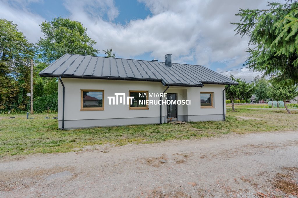 Nowoczesny dom 74 m² w Brzyściu - gotowy do wykończenia Brzyście  90m2 Foto 1