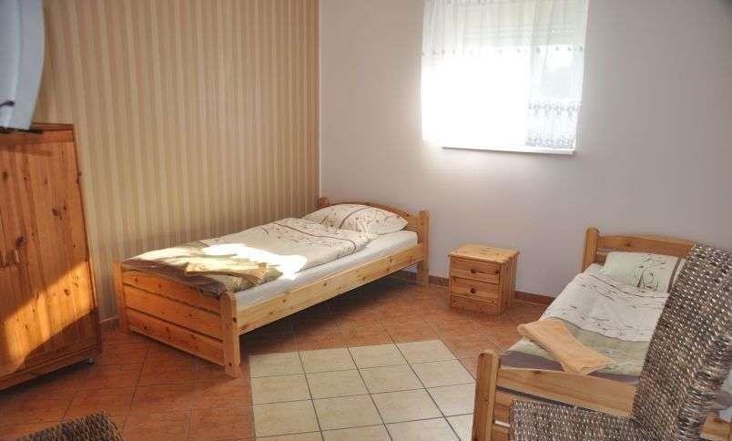 Dom na wynajem z 43 miejscami noclegowymi. Lipno, Ogrodowa 1  260m2 Foto 1