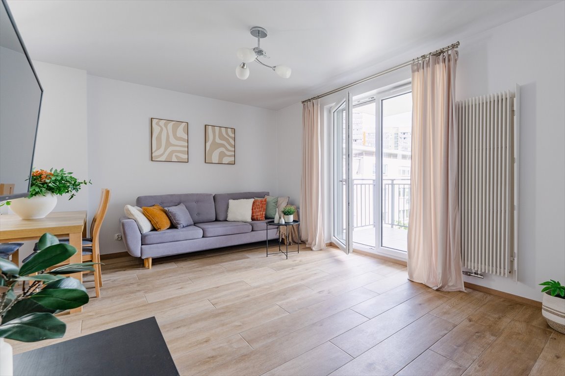 Na wynajem przestronne 2-pokojowe mieszkanie 46,5 m² z balkonem w Warszawie Warszawa, Praga-Południe, Czapelska 36  47m2 Foto 1