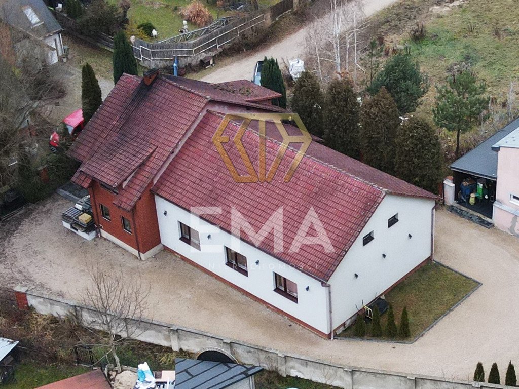 Hala 250 m² z biurami i zapleczem w Blachowni Blachownia, Modrzewiowa  250m2 Foto 1