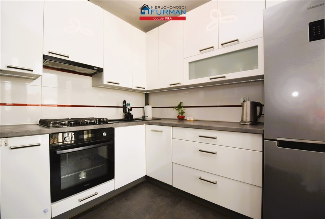 Mieszkanie trzypokojowe na sprzedaż Piła  62m2 Foto 1