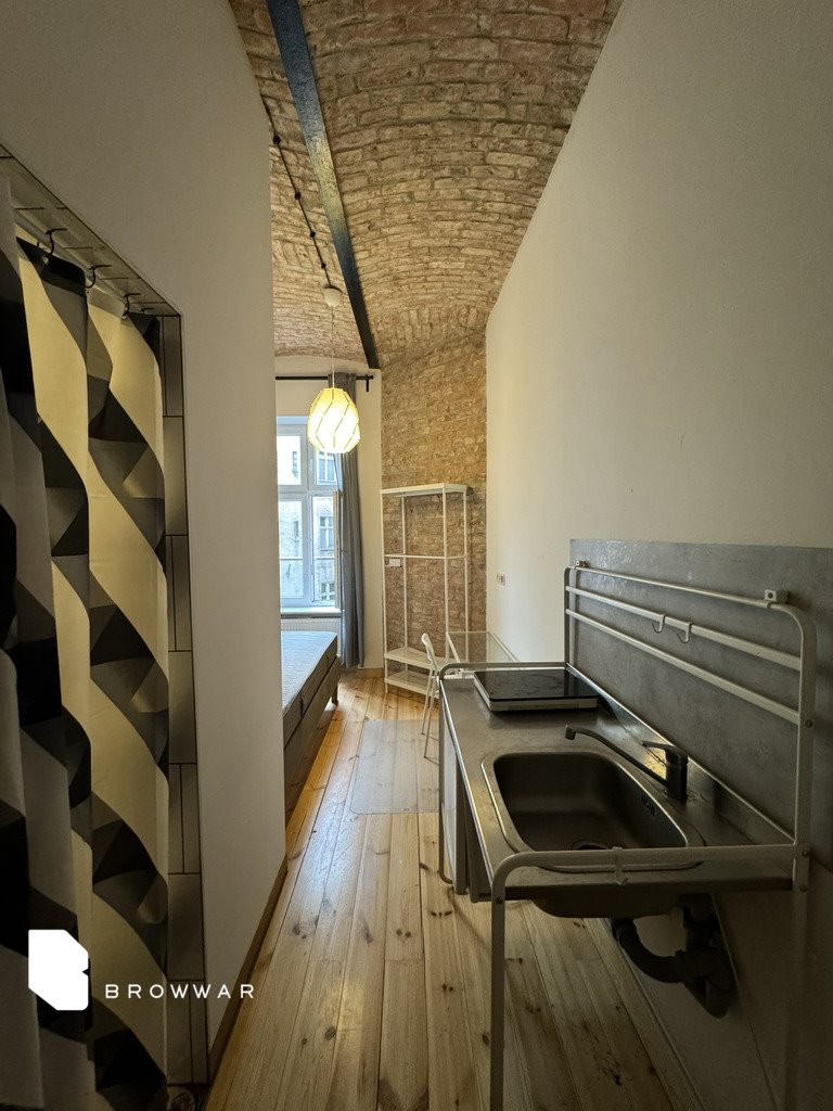 Polecam kawalerkę 14 m² w centrum Poznania z pełnym wyposażeniem Poznań  14m2 Foto 1