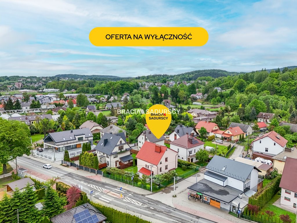 Przestronny dom 211 m² z garażem i ogrodem w Osieczanach Osieczany  211m2 Foto 1