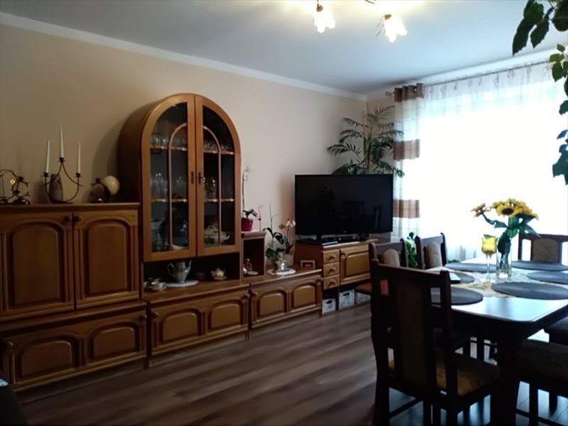 Mieszkanie trzypokojowe na sprzedaż Biskupiec, czerwonka 105 64m2 Foto 1 Mieszkanie trzypokojowe na sprzedaż Biskupiec, czerwonka 105 64m2 Foto 1