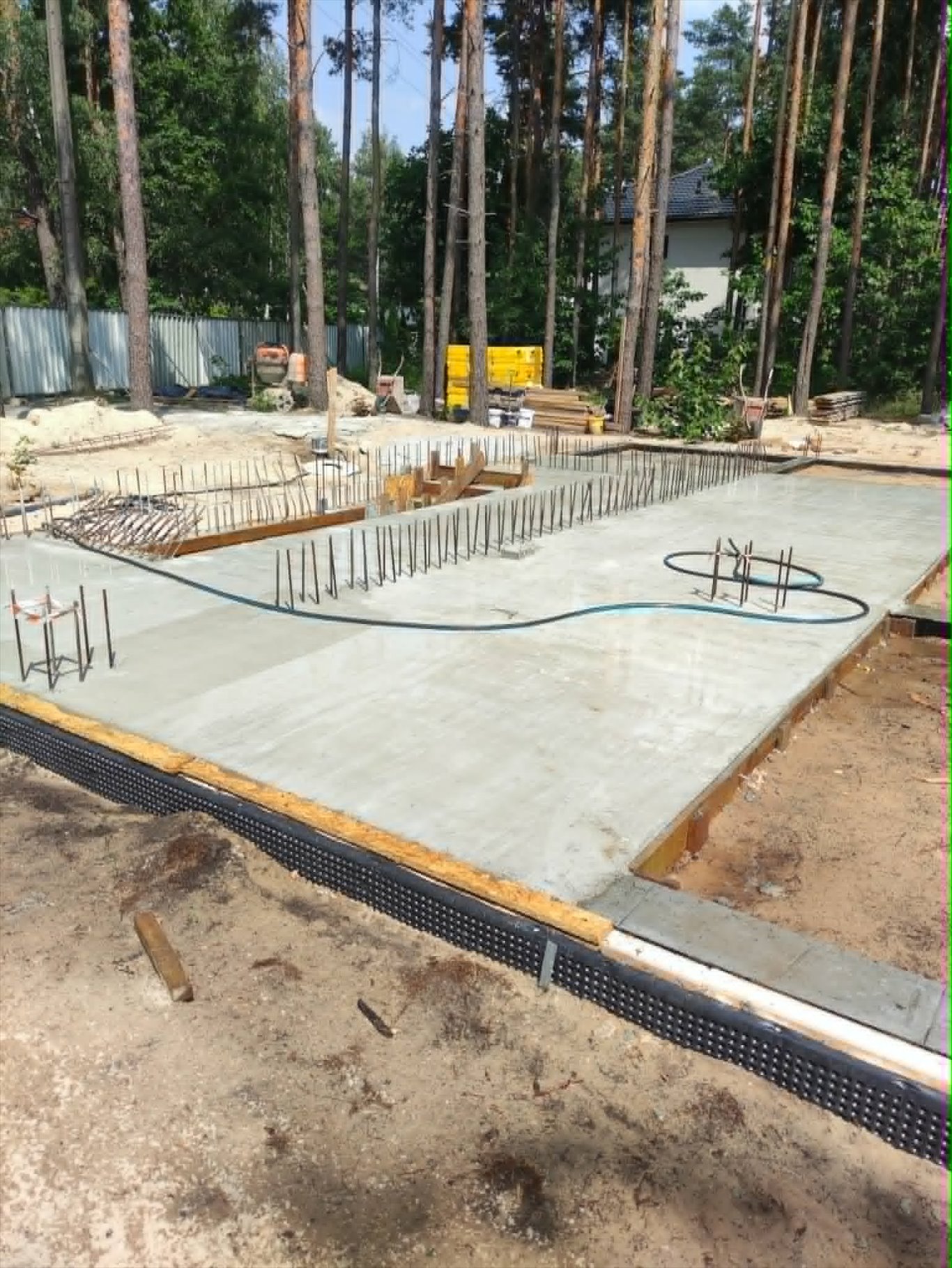 Działka z fundamentem pod budynek 600 m² w Wawer Warszawa, Wawer, Aleja dzieci polskich  1 693m2 Foto 1