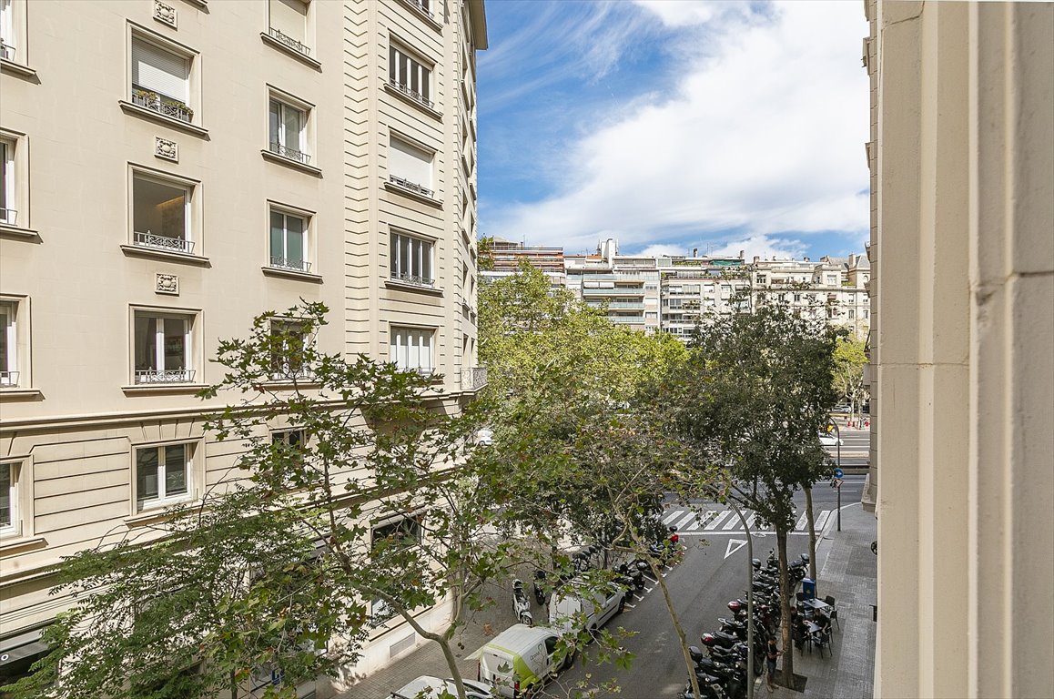 Nowoczesny 3-pok. apartament z panoramicznym widokiem i tarasem Hiszpania, Barcelona, L'Eixample, Barcelona, Barcelona  152m2 Foto 1