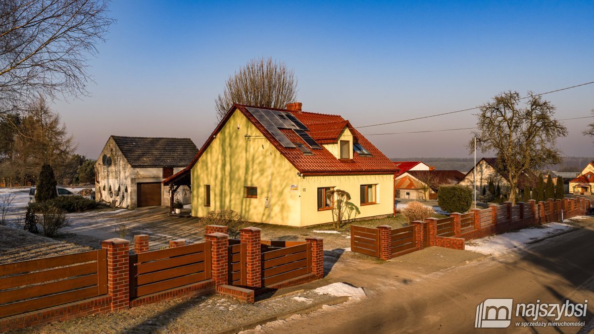 Przestronny dom 200 m2 z 8 pokojami, ogrzewanie i fotowoltaika Sulikowo, Sulikowo  200m2 Foto 1