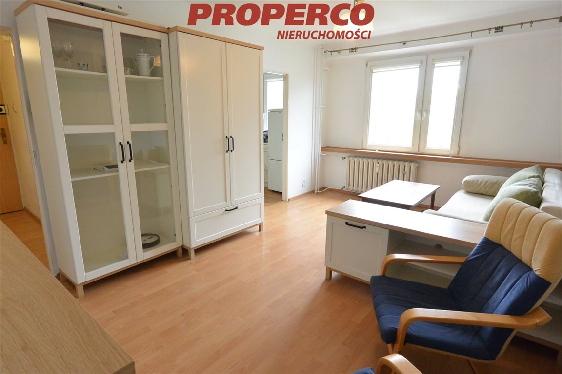Na wynajem przestronne 27,5 m² mieszkanie na os. Jagiellońskim Kielce, os. Jagiellońskie, Słoneczna  28m2 Foto 1