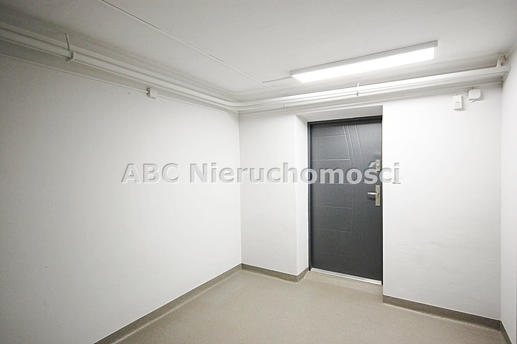 Lokal użytkowy na wynajem Piła, Górne  33m2 Foto 1