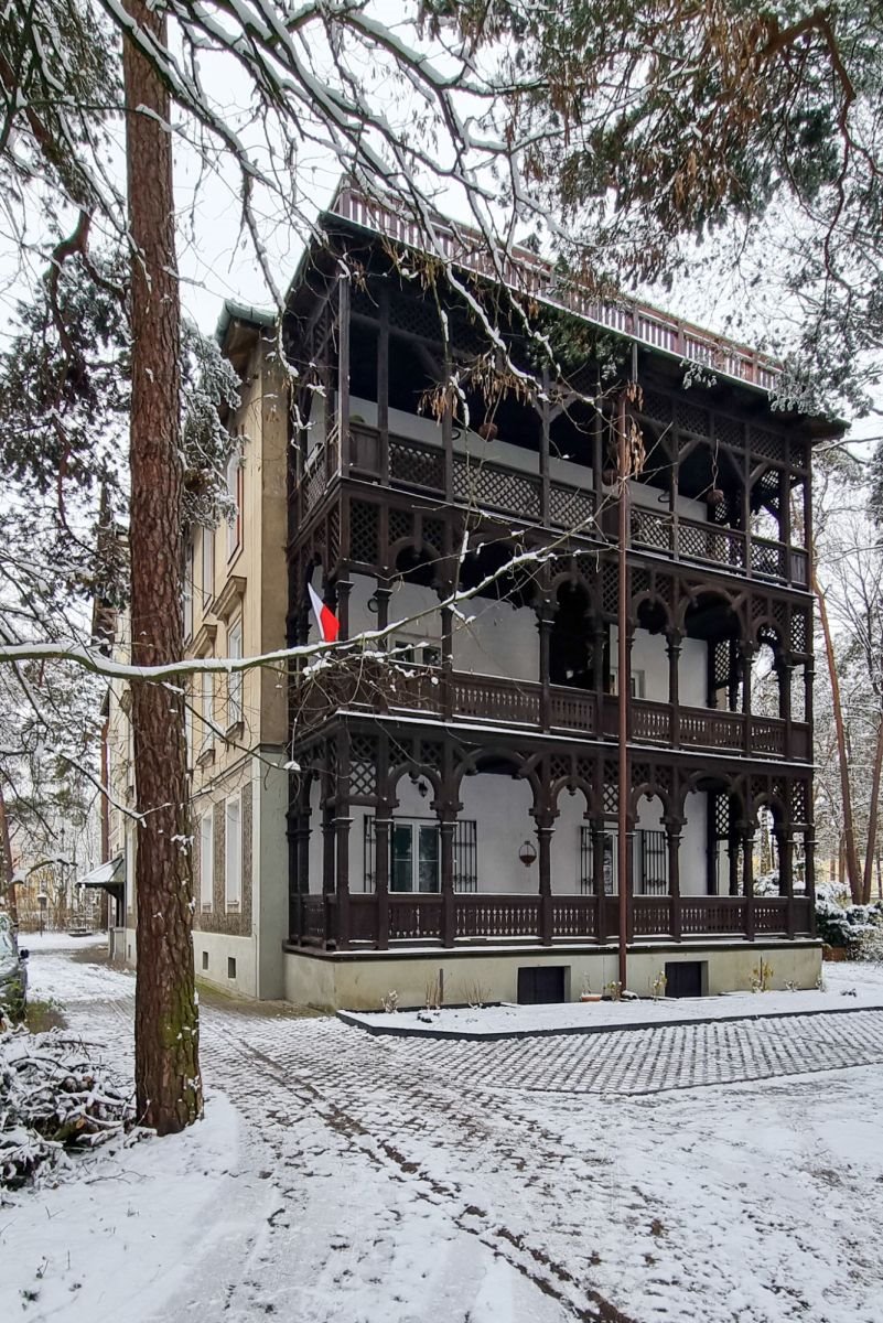 Mieszkanie dwupokojowe na sprzedaż Konstancin-Jeziorna, Jana Sobieskiego  63m2 Foto 1