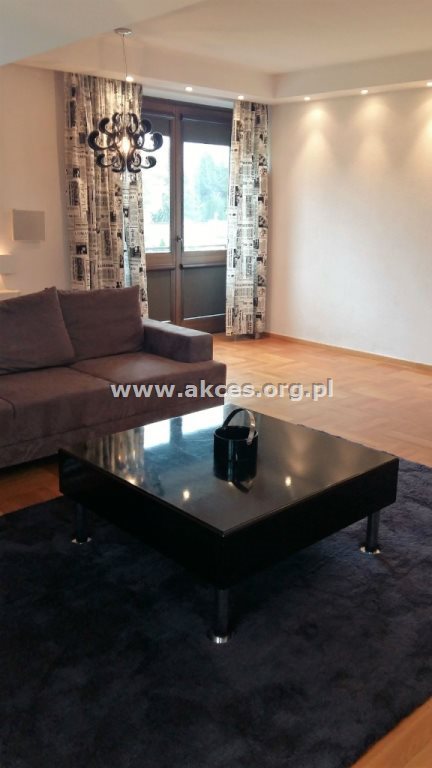 Dom na wynajem Warszawa, Wola 624m2 Foto 1 Dom na wynajem Warszawa, Wola 624m2 Foto 1