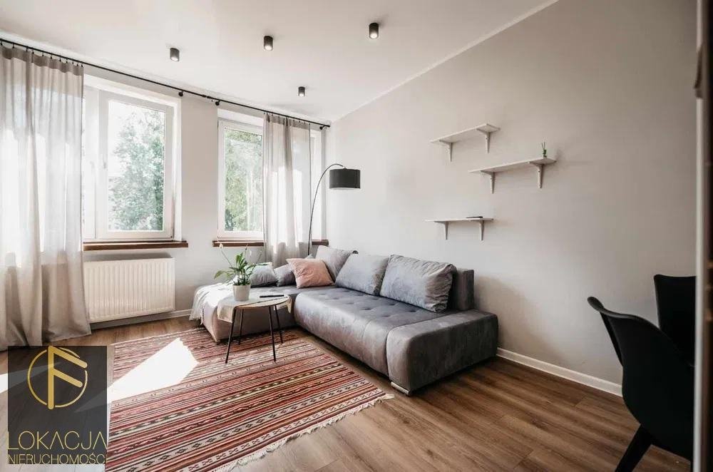 Mieszkanie dwupokojowe na sprzedaż Kalisz, Centrum  52m2 Foto 1